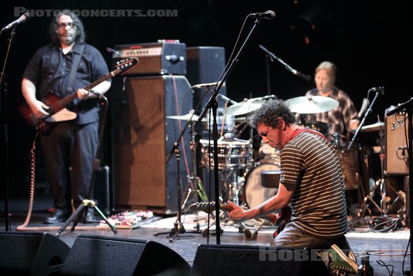 YO LA TENGO - 2023-04-27 - PARIS - La Cigale - Ira Kaplan - Georgia Hubley - James McNew